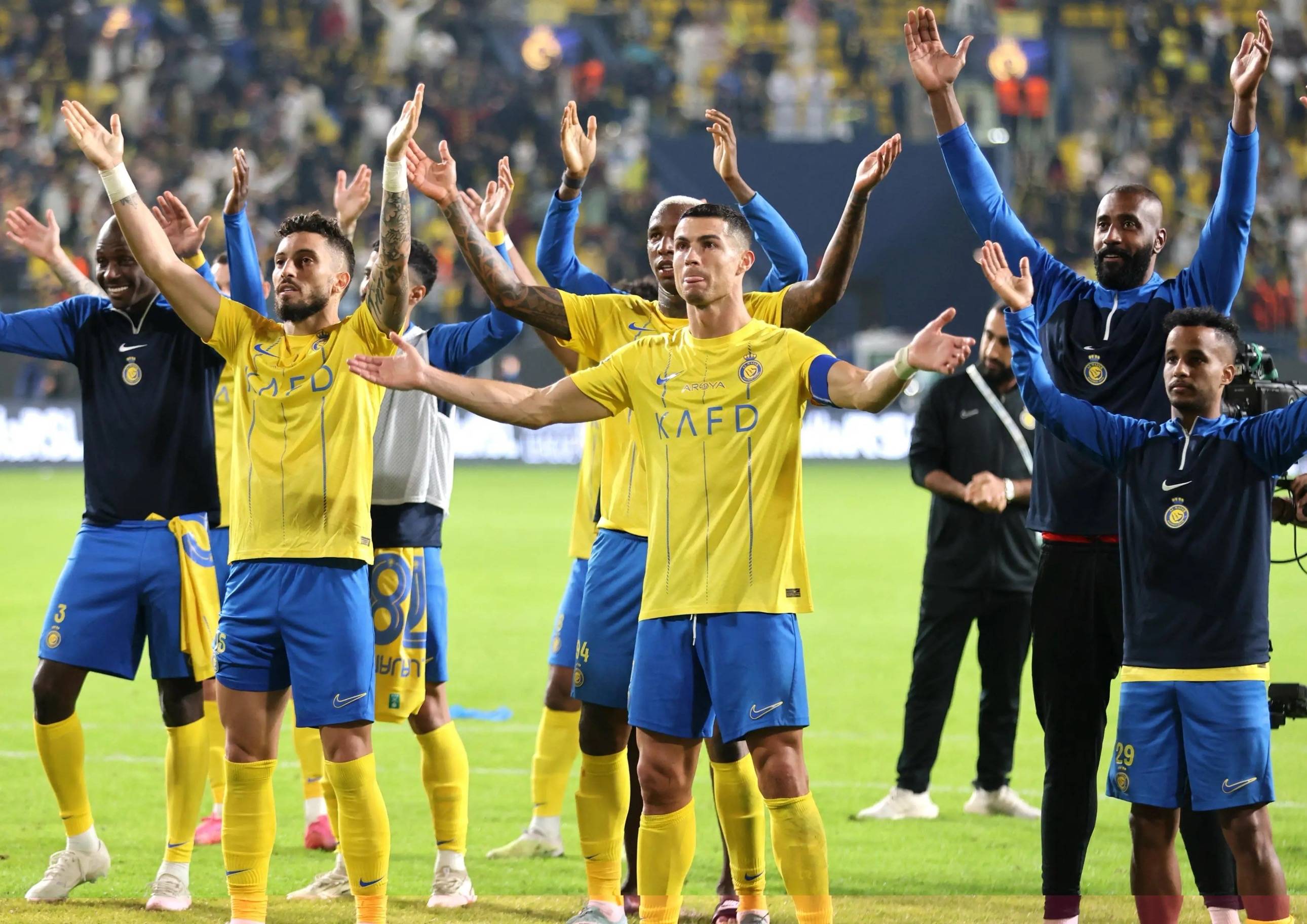 开云中国-关于澳大利亚队观众热烈欢呼！，C罗迎来二十赛季出色发挥热度持续攀升的信息